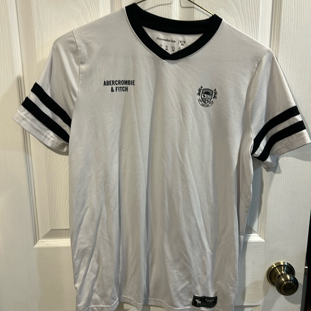 Abercrombie kids tee shirt, white with black stipe, size 15/16